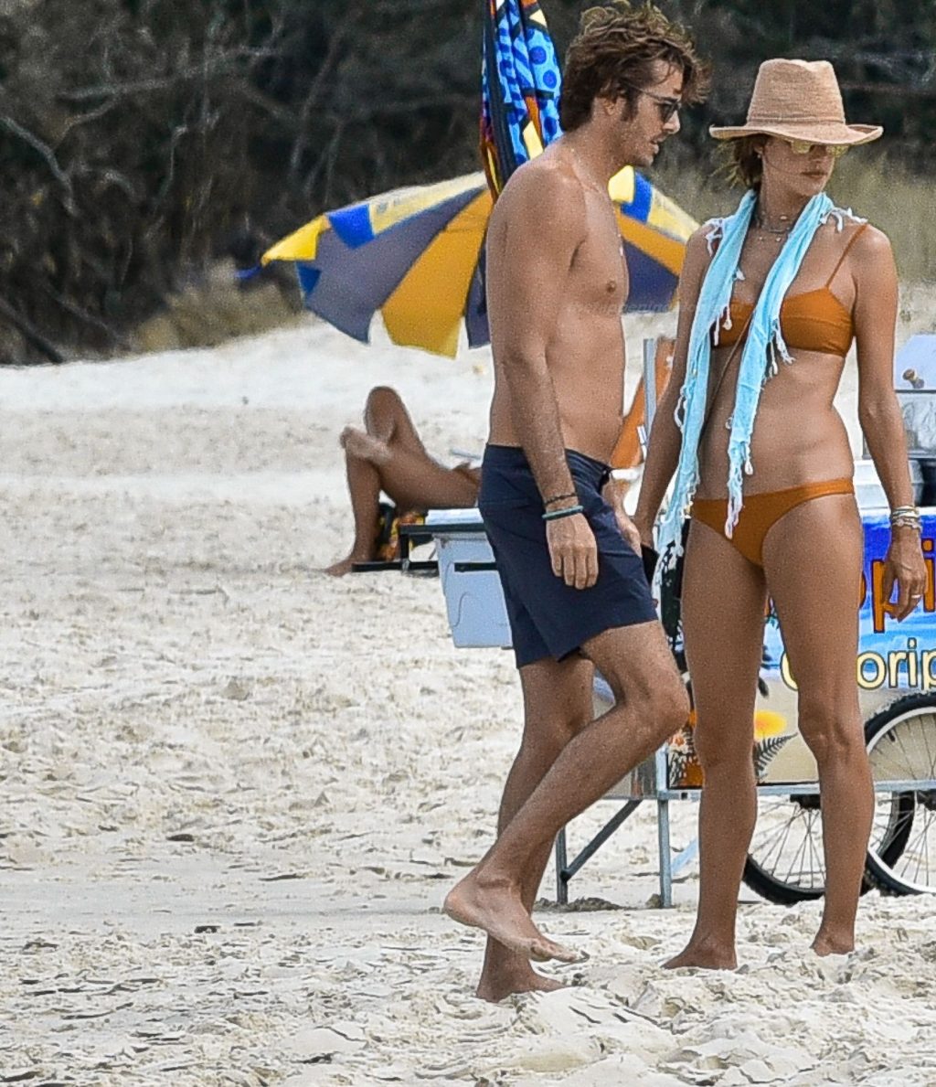 Alessandra Ambrosio Parades in a Bikini as She Enjoys Brazilian Vacation (39 Photos)