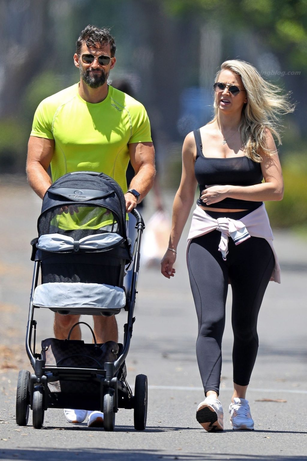 Tim Robards &amp; Anna Heinrich Step Out Together (21 Photos)