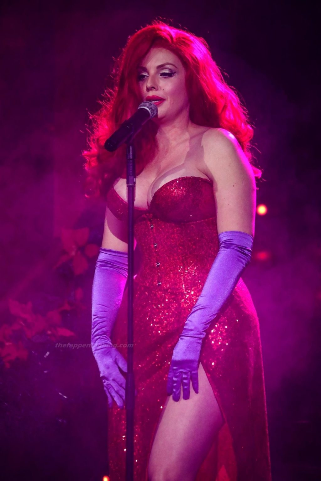 Isabella Bliss Performs as Jessica Rabbit at Proud Embankment (5 Photos)