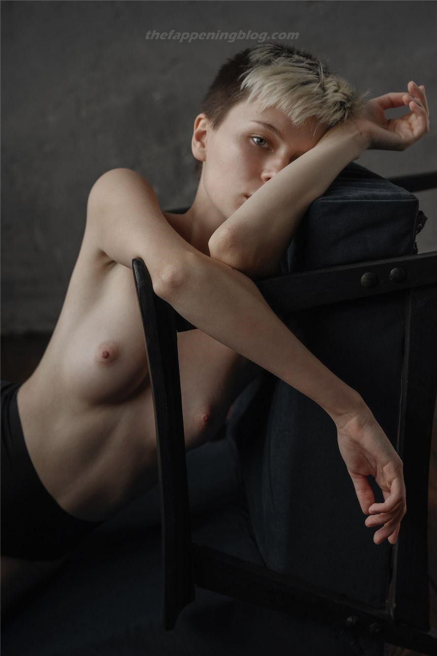 Kate Homi Nude (6 Photos)