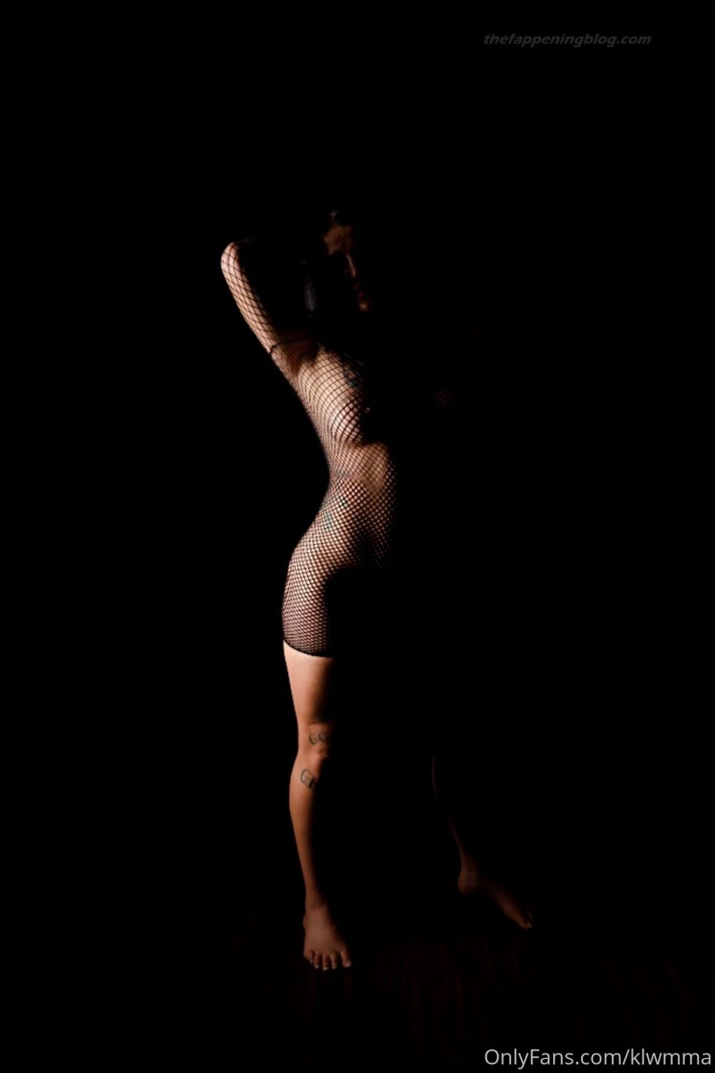 Katharina Lehner Nude &amp; Sexy (50 Photos)