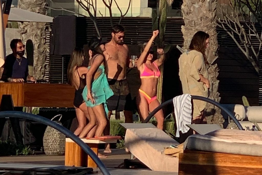 Kristin Cavallari &amp; Jeff Dye Dance and Kiss During Steamy PDA in Los Cabos (93 Photos)