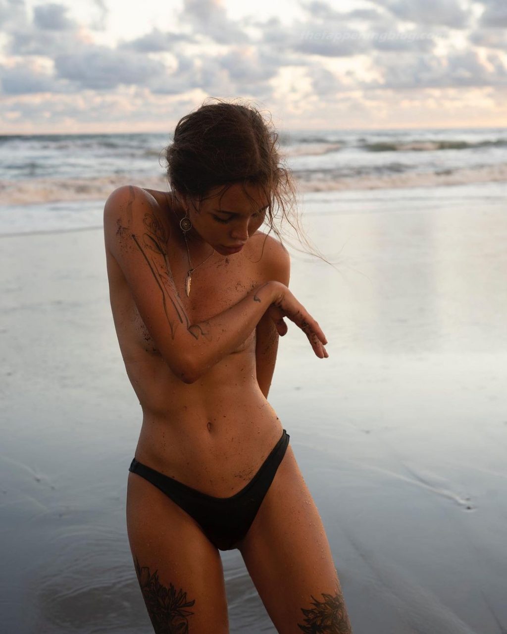 Kseniya Rain Topless (13 Photos)