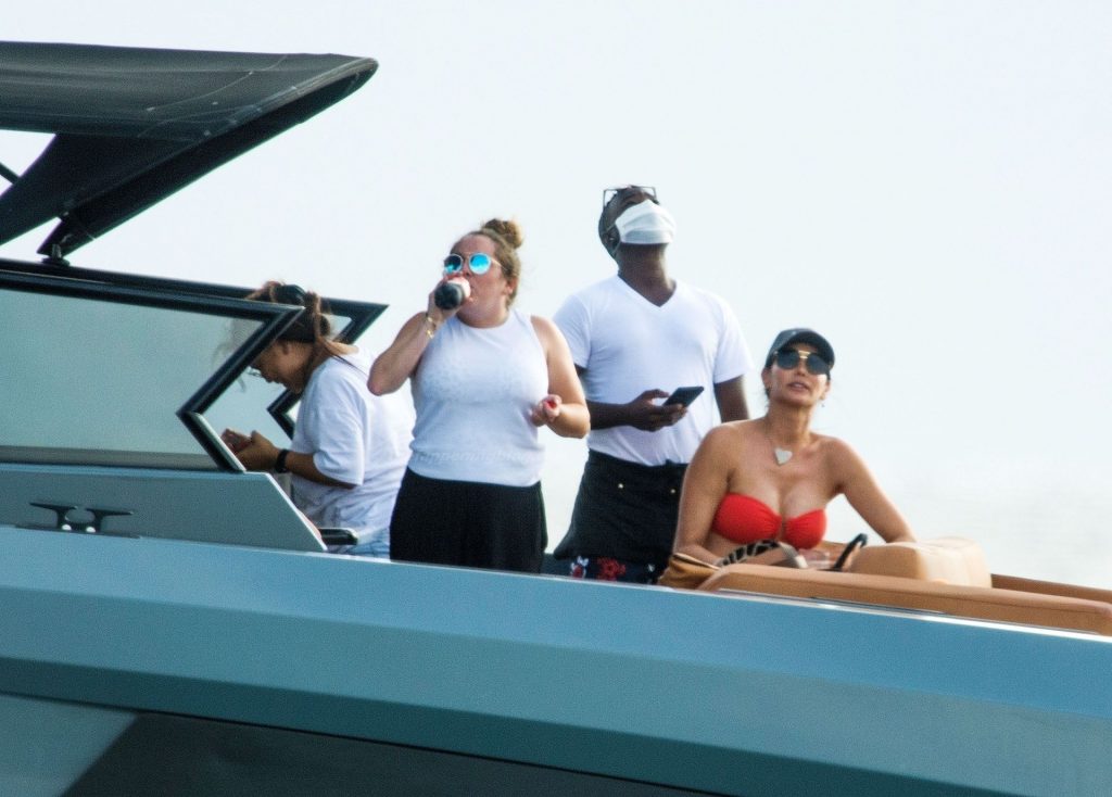 Simon Cowell Enjoys a Holiday with Lauren Silverman in Barbados (63 Photos)