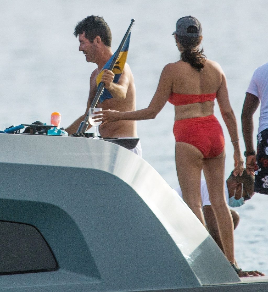 Simon Cowell Enjoys a Holiday with Lauren Silverman in Barbados (63 Photos)