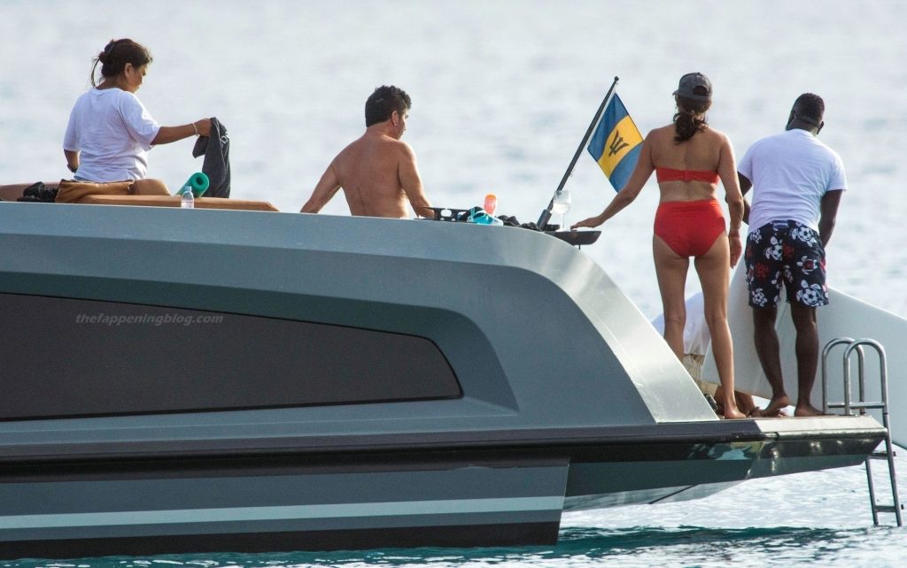 Simon Cowell Enjoys a Holiday with Lauren Silverman in Barbados (63 Photos)