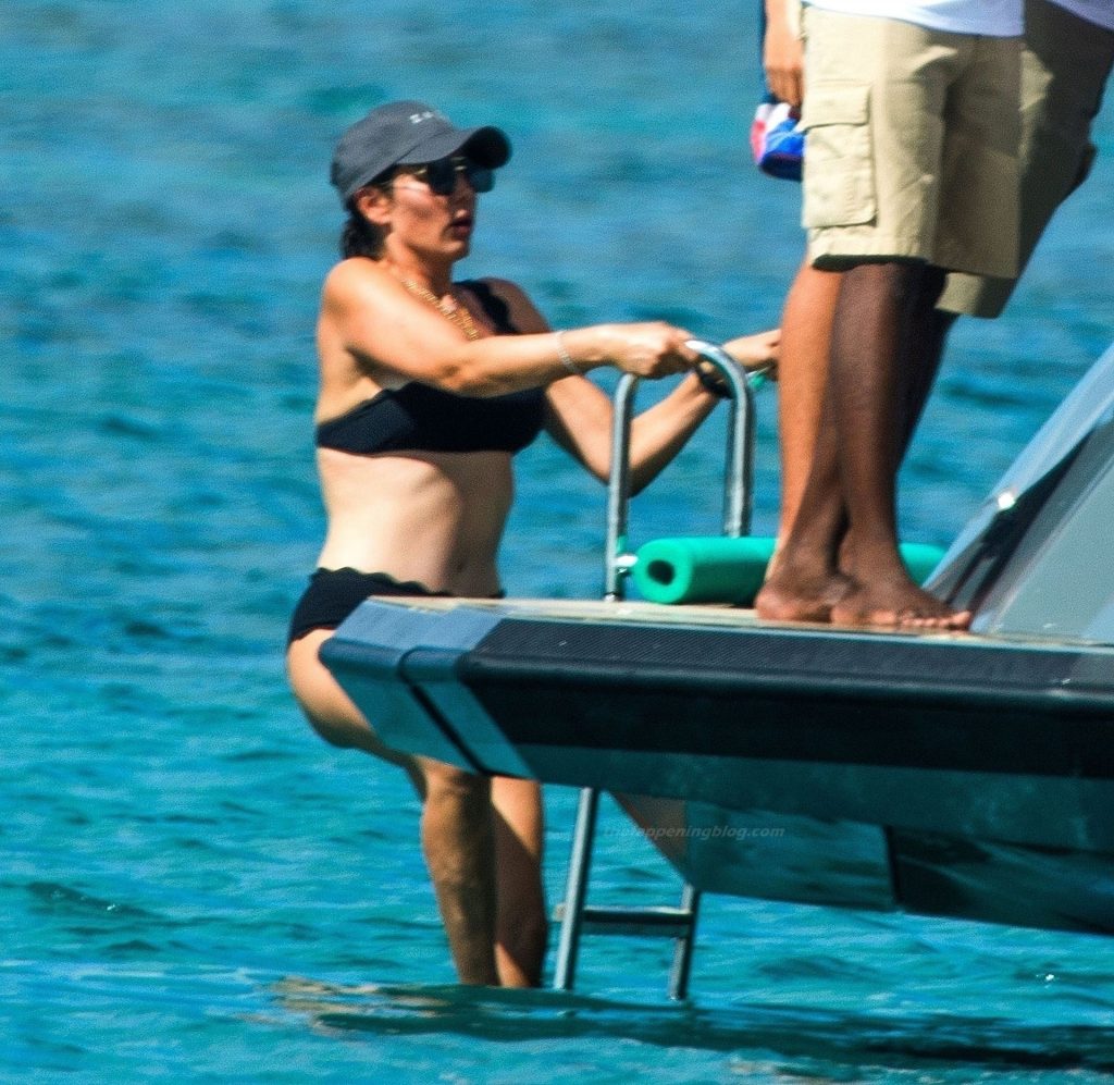 Simon Cowell &amp; Lauren Silverman Are Spotted Out on Holiday in Barbados (20 Photos)