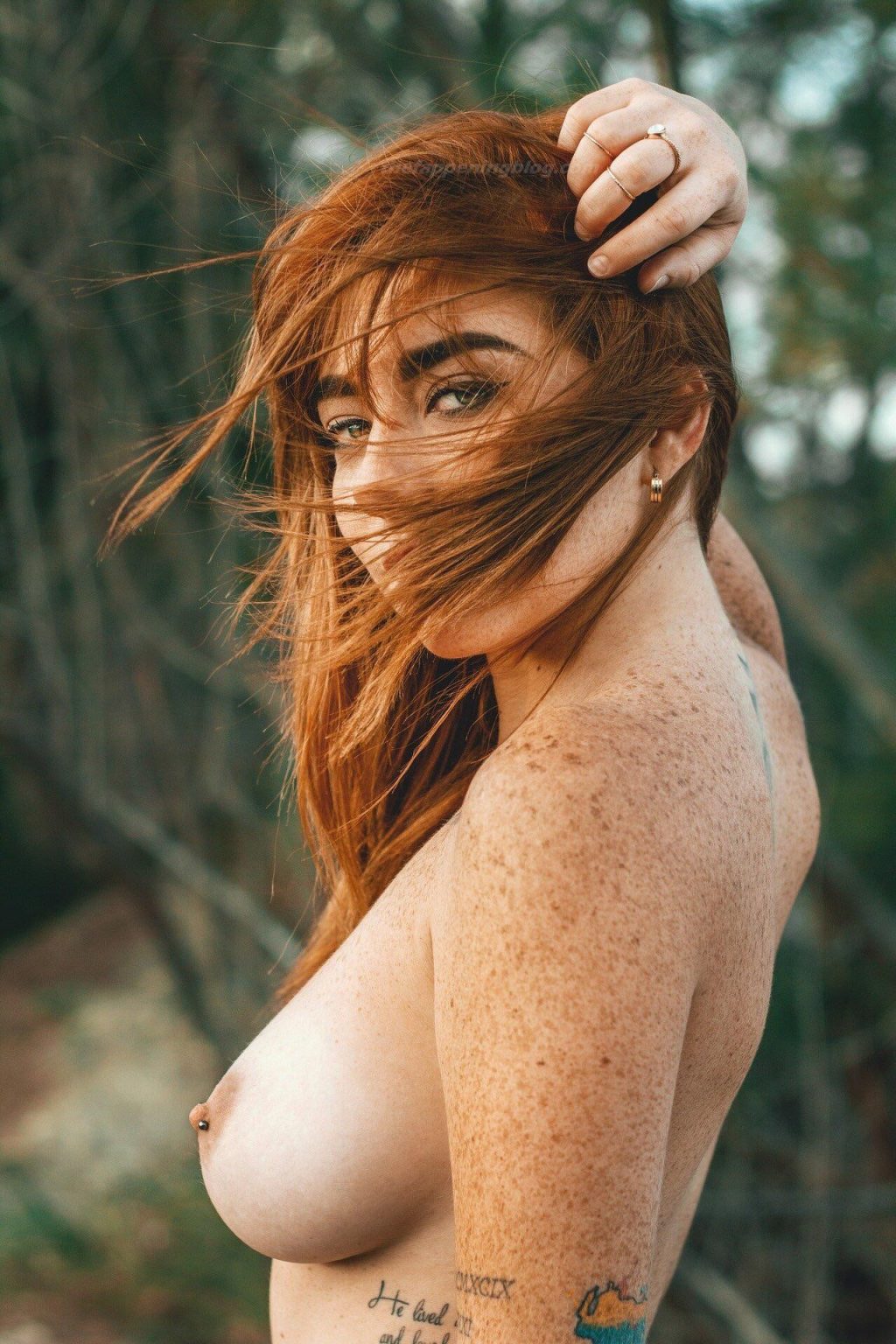 Melanie Mauriello Nude (1 Photo)