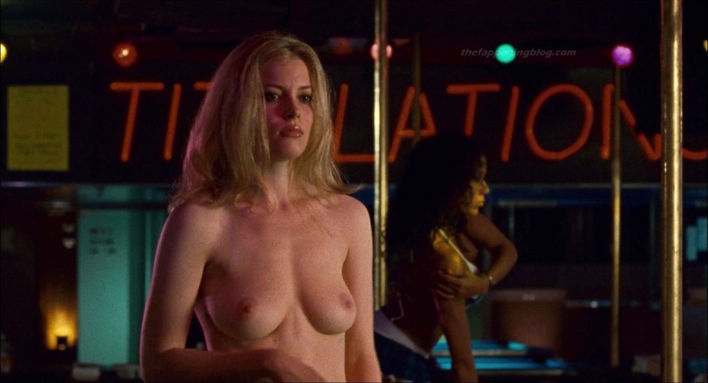 Gillian Jacobs Nude &amp; Sexy (15 Photos)