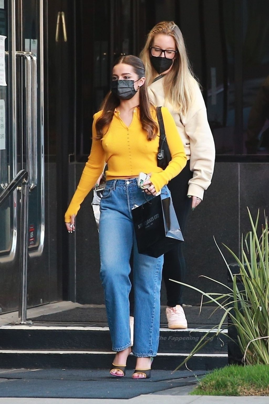 Braless Addison Rae Goes Shopping in the 90210 (Photos)