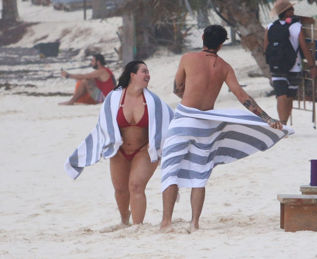 Chiquis Riviera Enjoys Her Vacation on the Beach in Tulum (37 Photos)