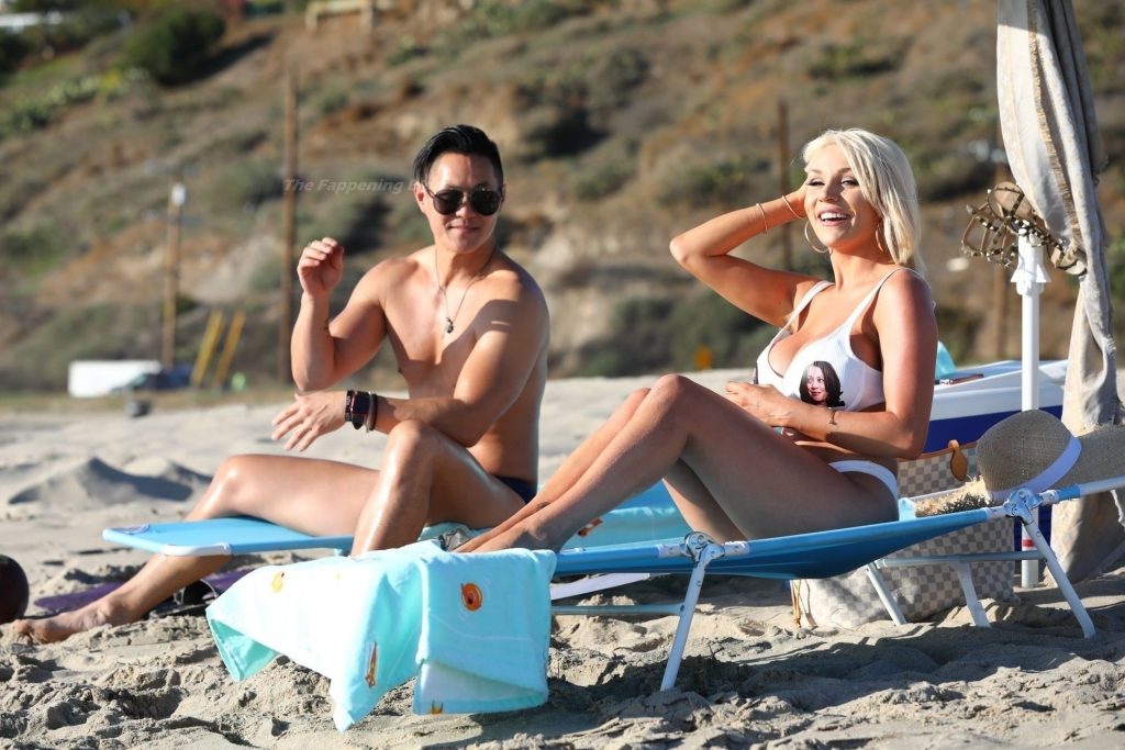 Courtney Stodden Shows Her Support for VP Kamala Harris with a Bikini Showcasing Her Face! (139 Photos)