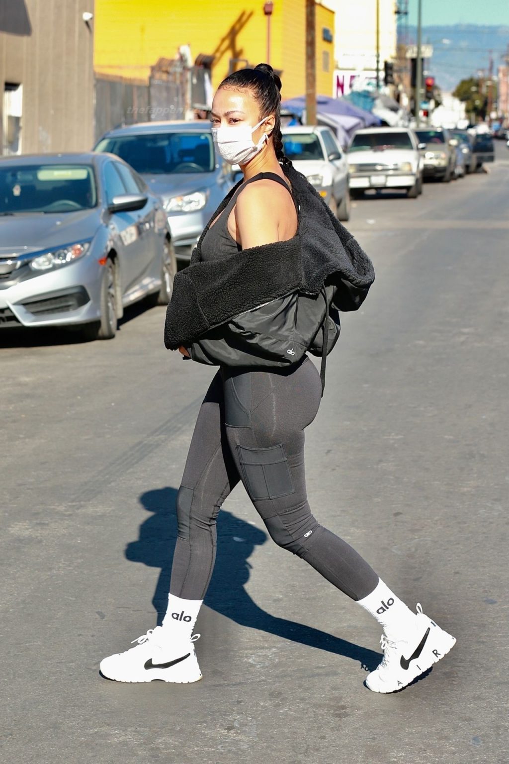 Draya Michele Shows Off Her Toned Abs While Running Errands in DTLA (42 Photos)