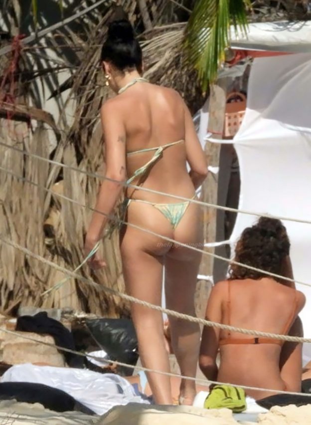 Dua Lipa Flaunts Her Sexy Butt On Vacation In Tulum 26 Photos