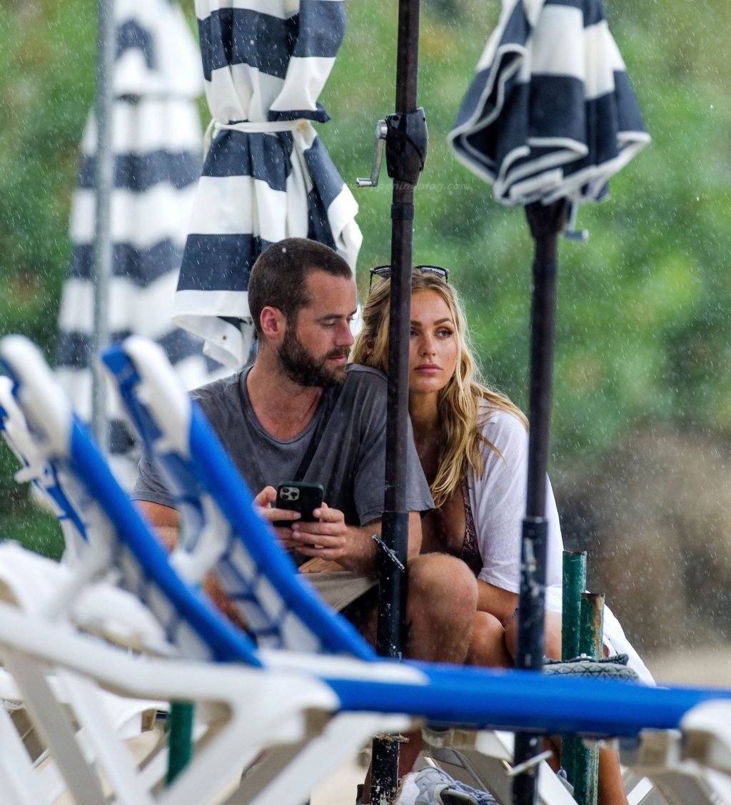 Ianthe Rose Packs on the PDA with Boyfriend Tom Exton in Barbados (25 Photos)
