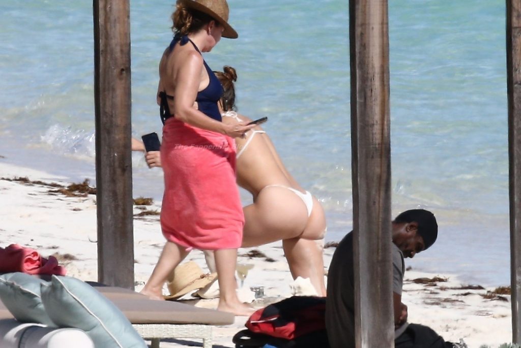 Jennifer Lopez Stuns in a Cheeky White Bikini on the Beach in the Turks and Caicos Islands (43 Photos)