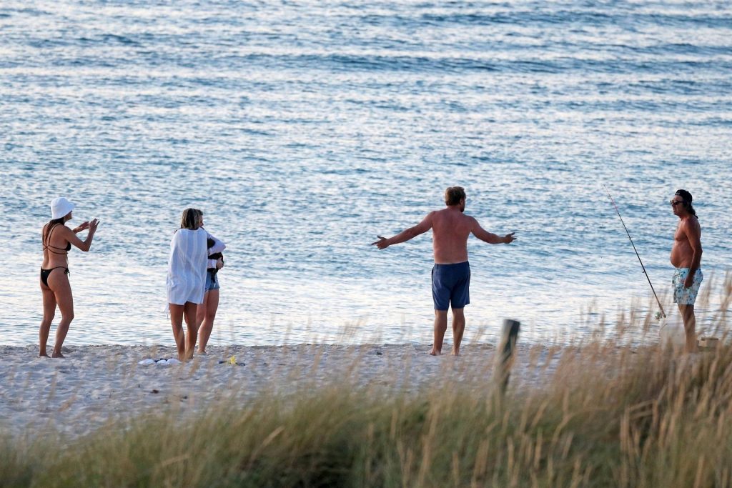 Kate Walsh Enjoys a Day at the Beach with a New Man (66 Photos)