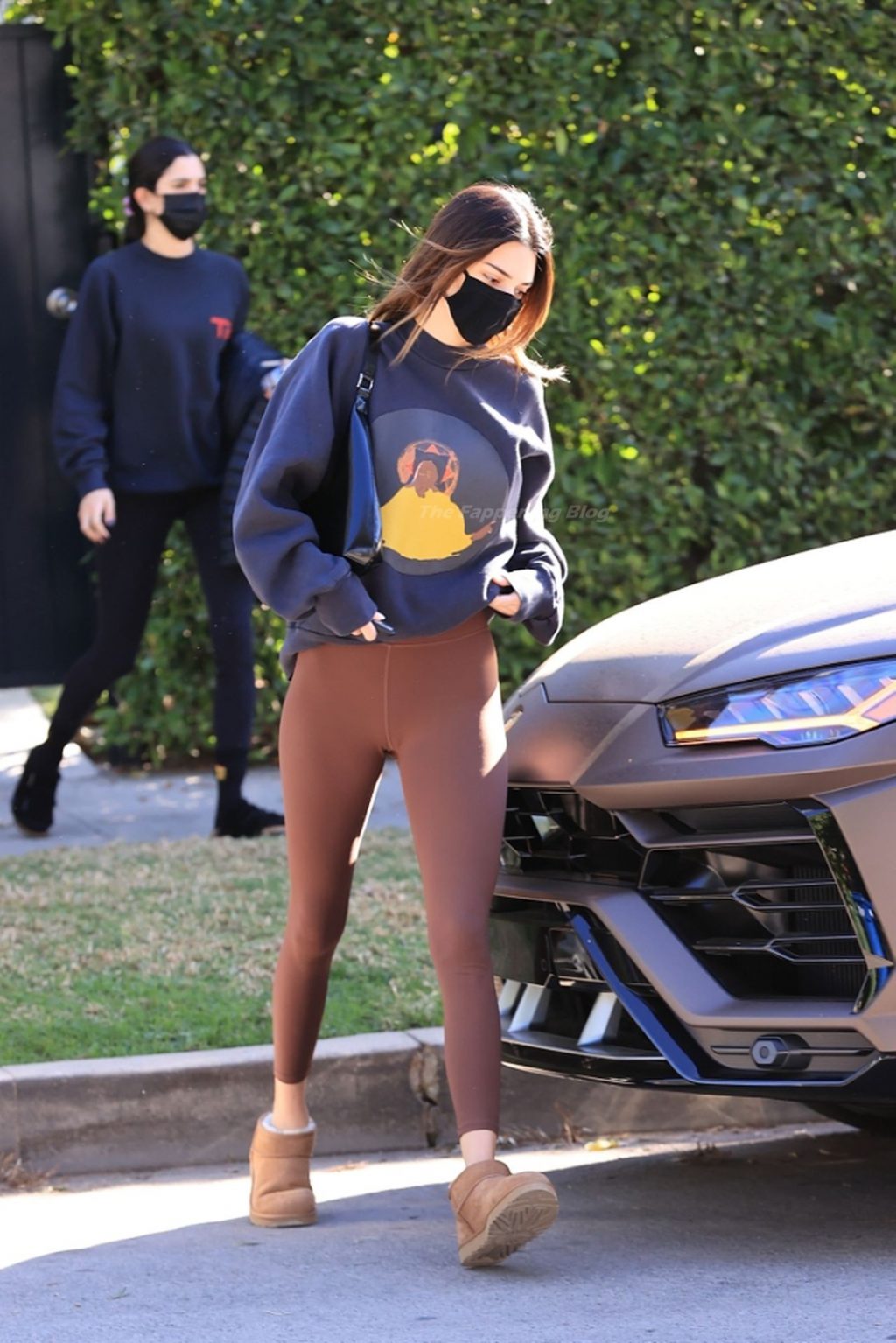 Kendall Jenner Looks Sexy in Leggings in LA (10 Photos)