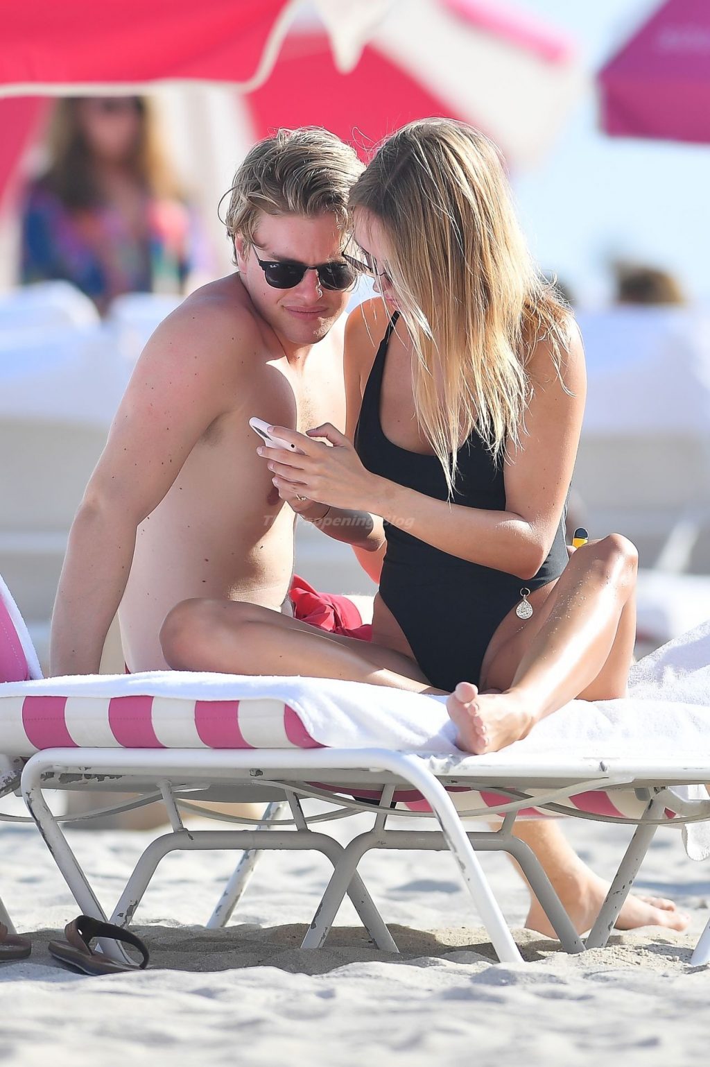 Kimberley Garner and Her New Boyfriend Enjoy a Day in Miami Beach (49 Photos)