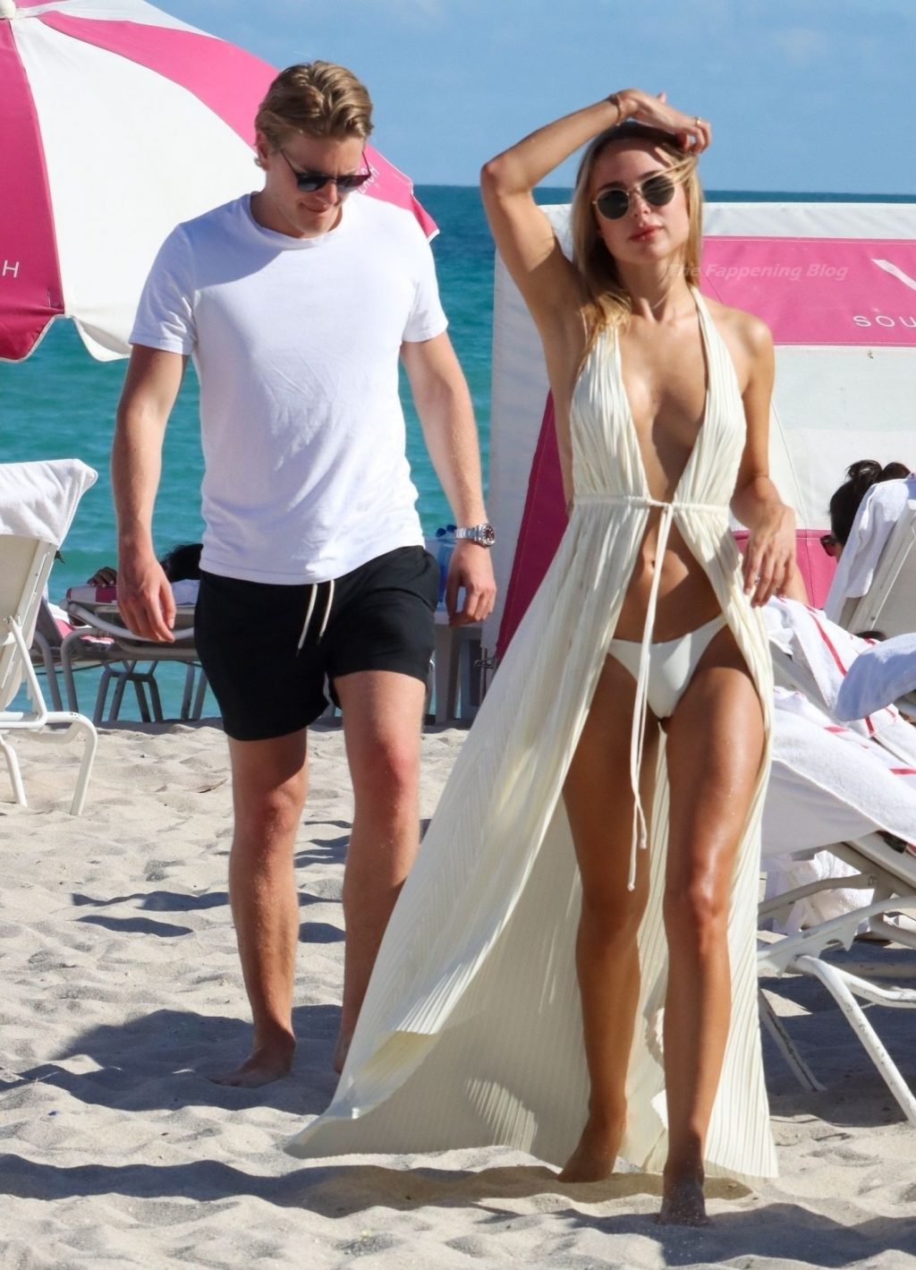 Kimberley Garner and Her New Boyfriend Catch Some Sun in Miami (78 Photos)