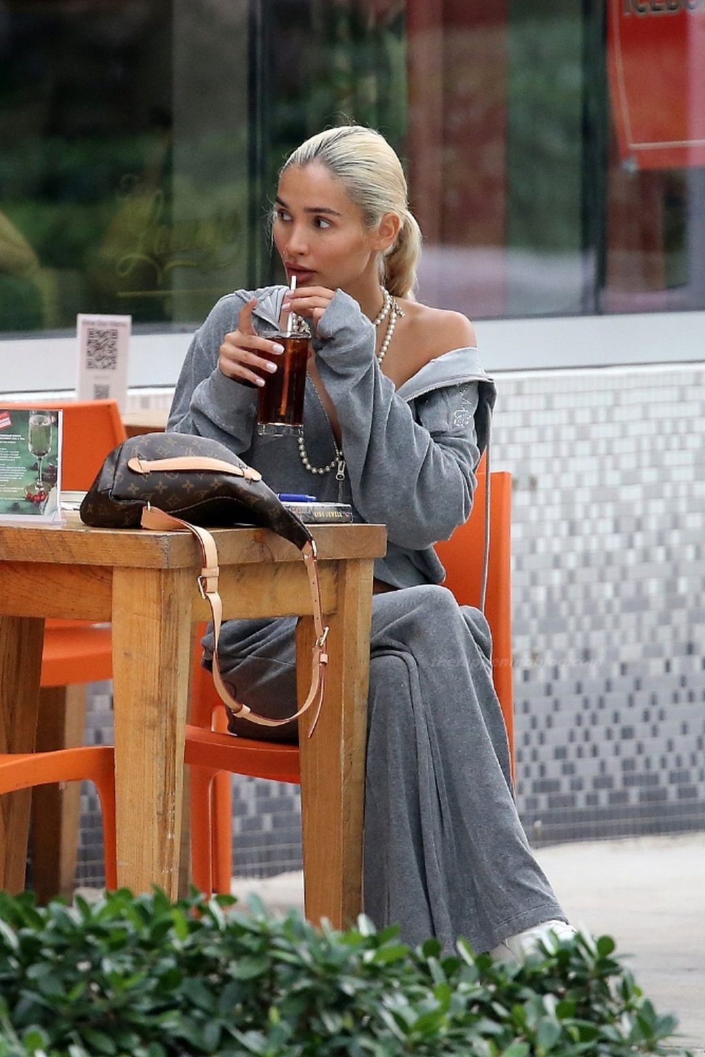 Sexy Pia Mia Grabs a Coffee in Miami (22 Photos)