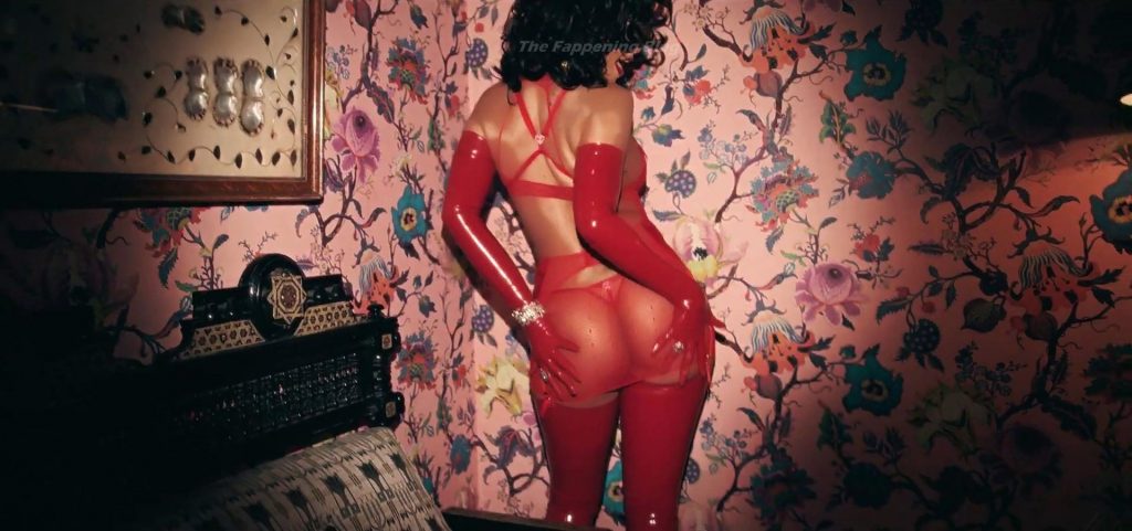 Rihanna Poses for Her Savage x Fenty Brand’s Valentine’s Day Campaign (25 Photos + Video)