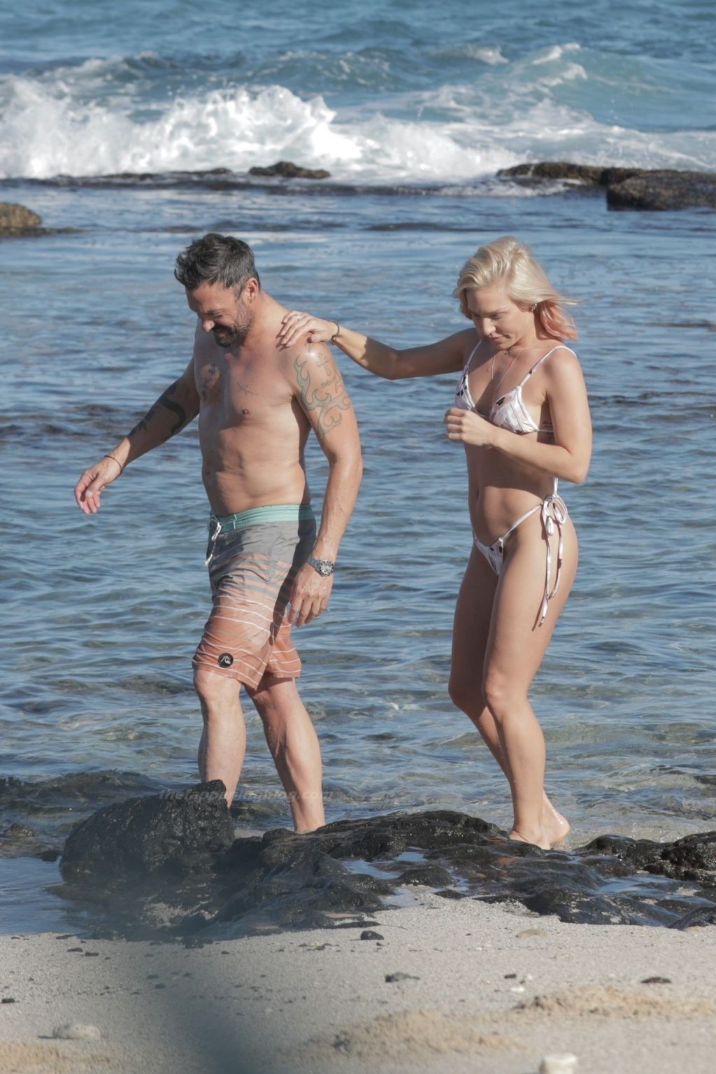 Brian Austin Green Puts on a Very Steamy Display with Sharna Burgess on the Beach (86 Photos)