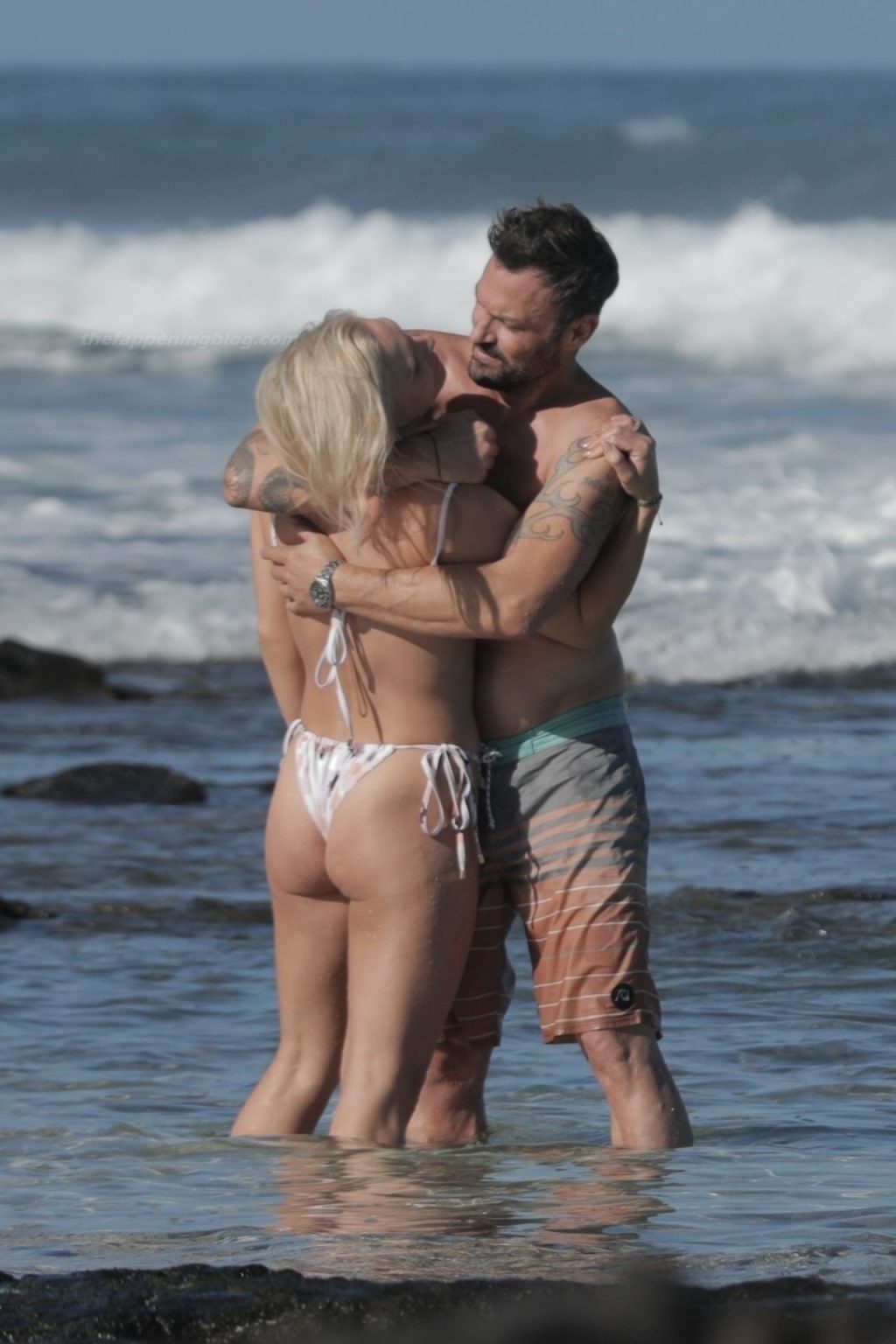 Brian Austin Green Puts on a Very Steamy Display with Sharna Burgess on the Beach (86 Photos)