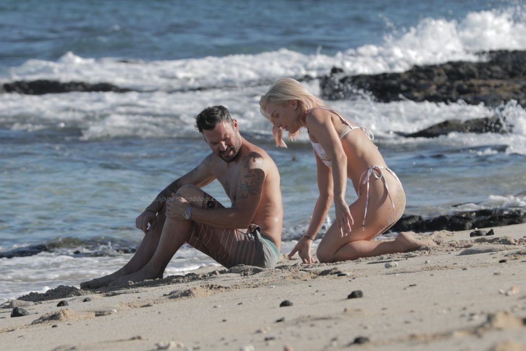 Brian Austin Green Puts on a Very Steamy Display with Sharna Burgess on the Beach (86 Photos)