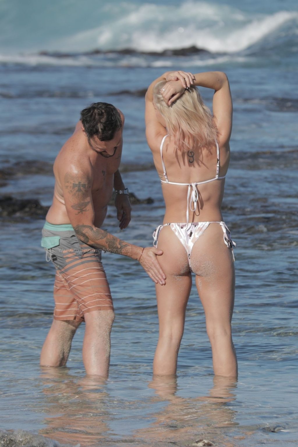 Brian Austin Green Puts on a Very Steamy Display with Sharna Burgess on the Beach (86 Photos)