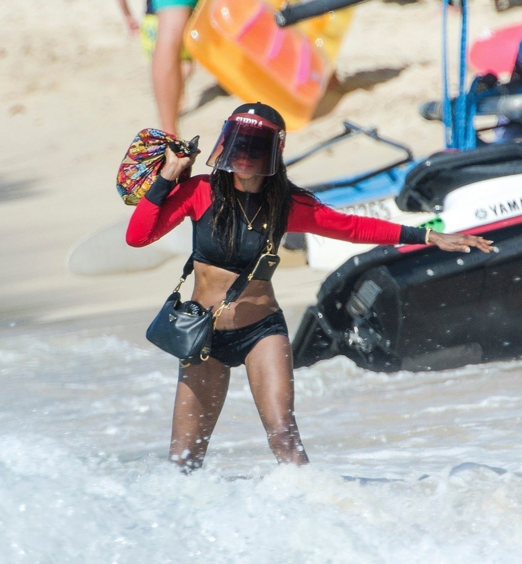 Sinitta Shows Off Her Eclectic Style as She is Seen on the Beach in Barbados (35 Photos)