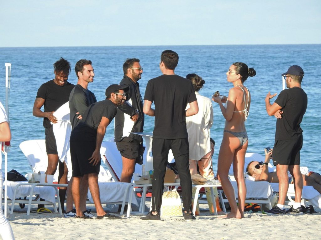 DJ Ruckus Chats Up Women on the Beach After Shanina Shaik Divorce (25 Photos)