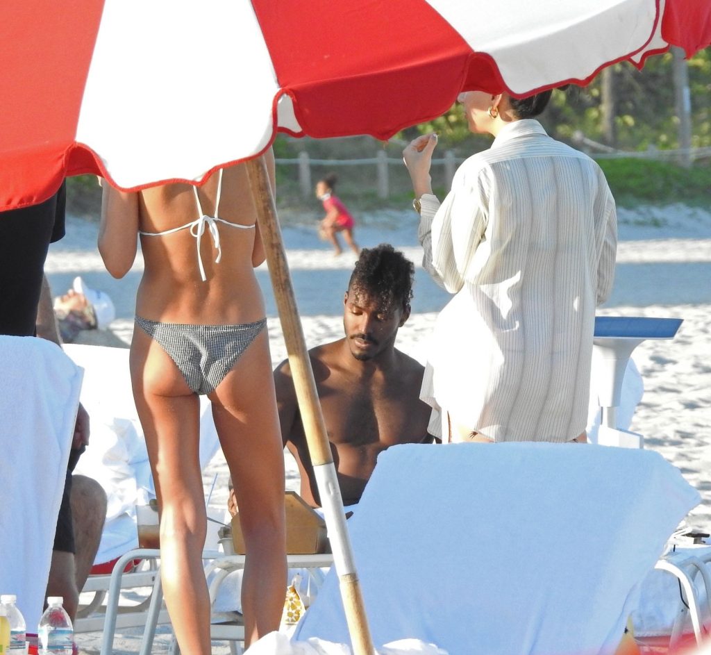 DJ Ruckus Chats Up Women on the Beach After Shanina Shaik Divorce (25 Photos)