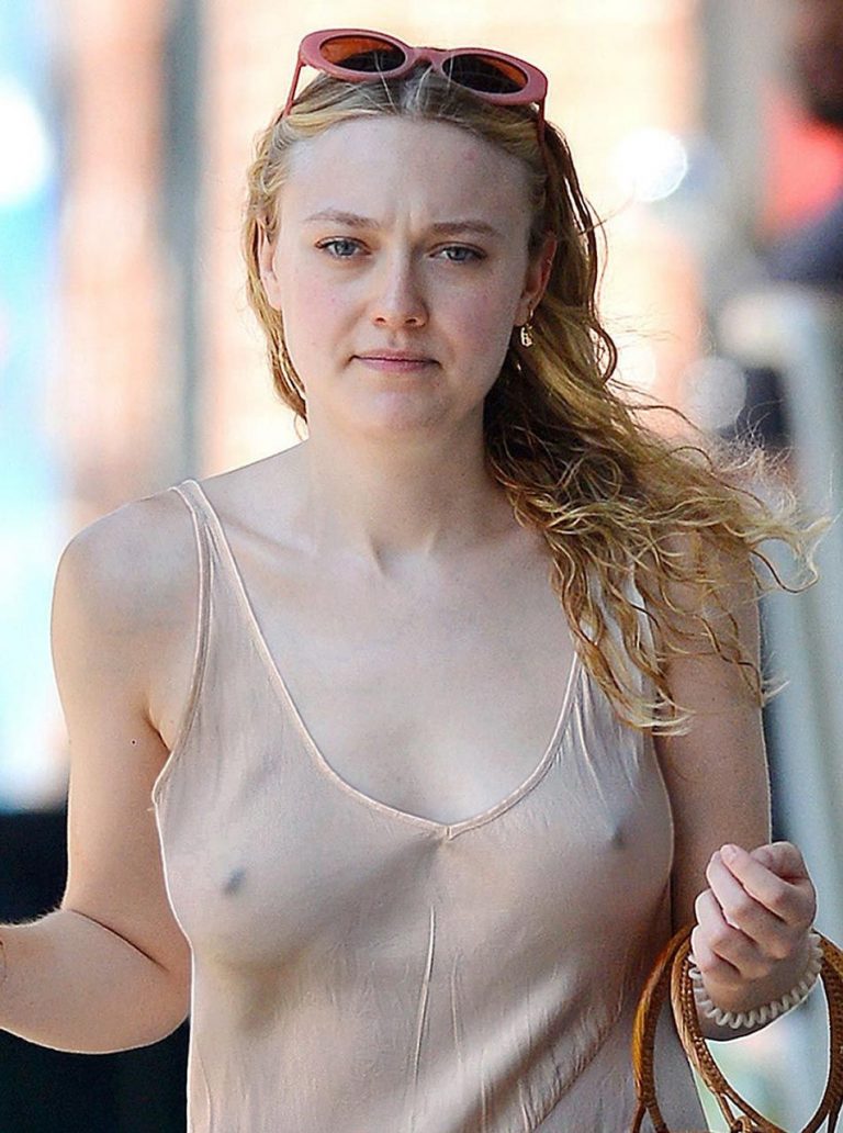 Dakota Fanning Nude And Sexy 34 Photos And Hot Videos Thefappening