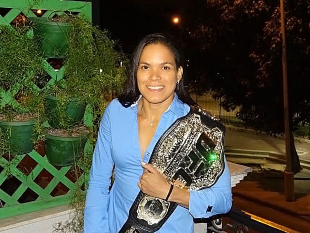 Amanda Nunes Nude &amp; Sexy Lesbian (92 Photos + Video)