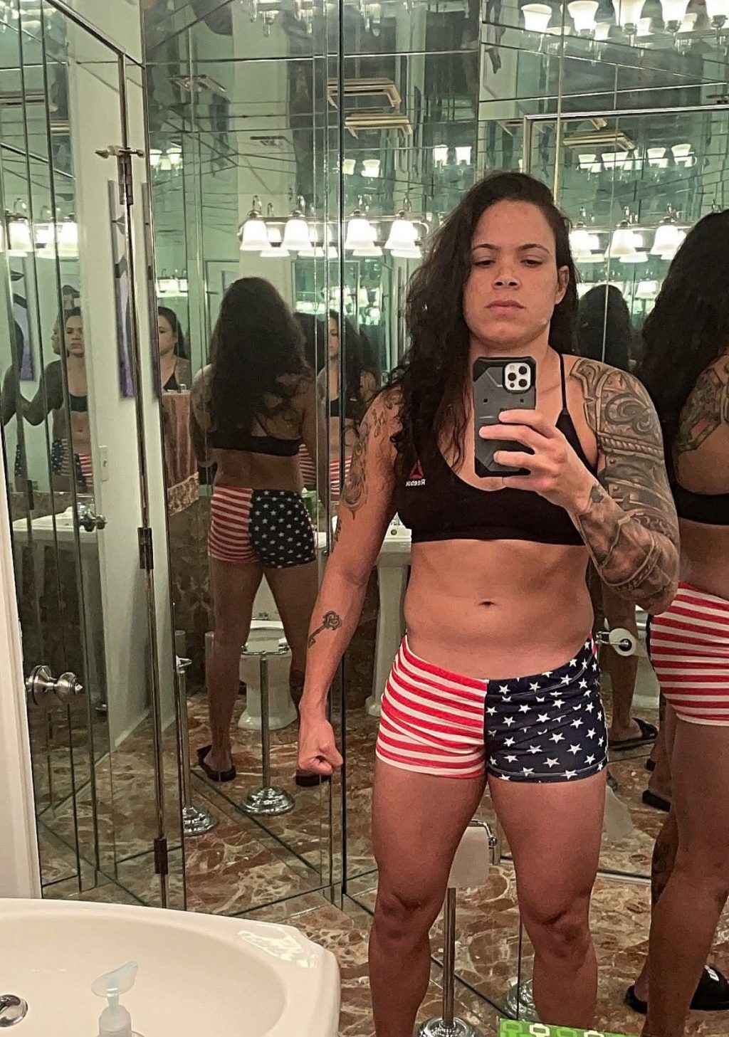 Amanda Nunes Nude &amp; Sexy Lesbian (92 Photos + Video)