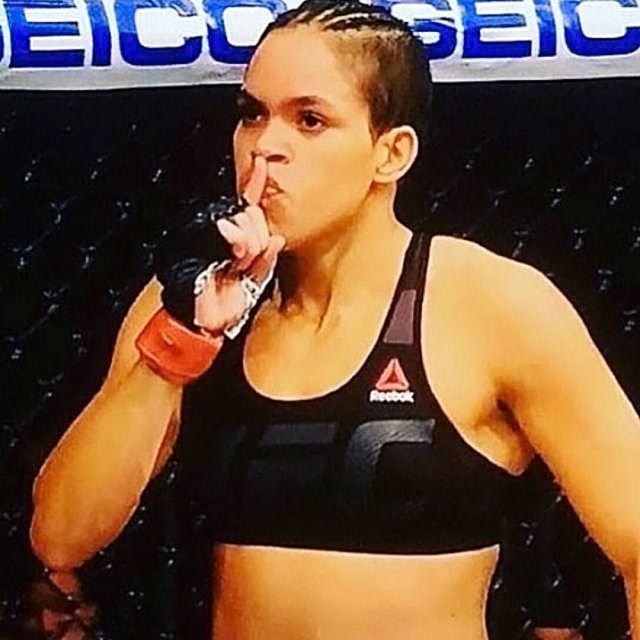 Amanda Nunes Nude &amp; Sexy Lesbian (92 Photos + Video)