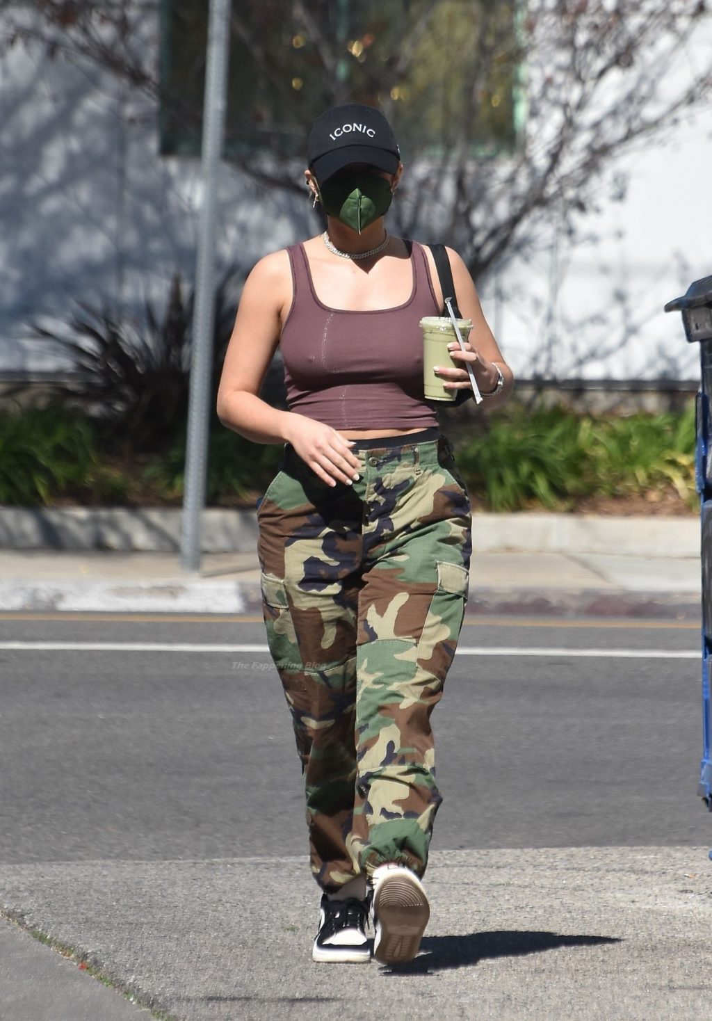 Braless Addison Rae Grabs a Juice on Her Way to a Studio (21 Photos)