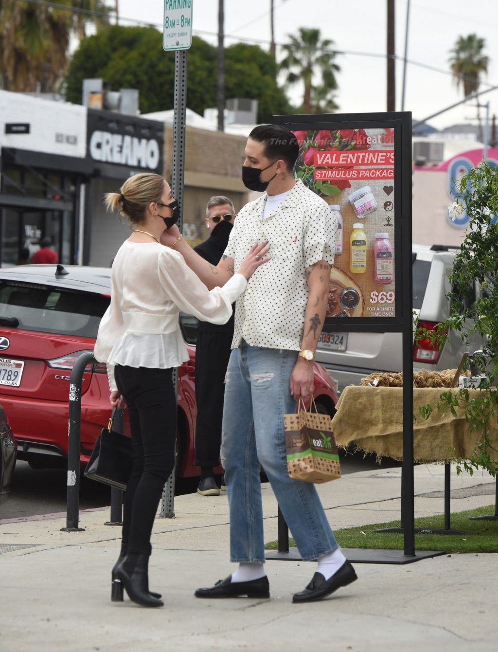 Ashley Benson and G-Eazy Keep Close on a Shopping Trip in LA (67 Photos)