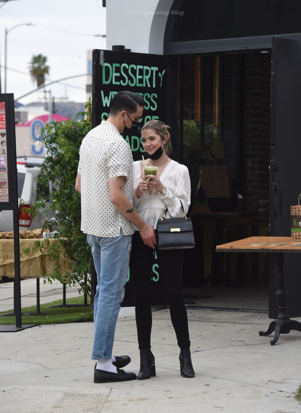 Ashley Benson and G-Eazy Keep Close on a Shopping Trip in LA (67 Photos)