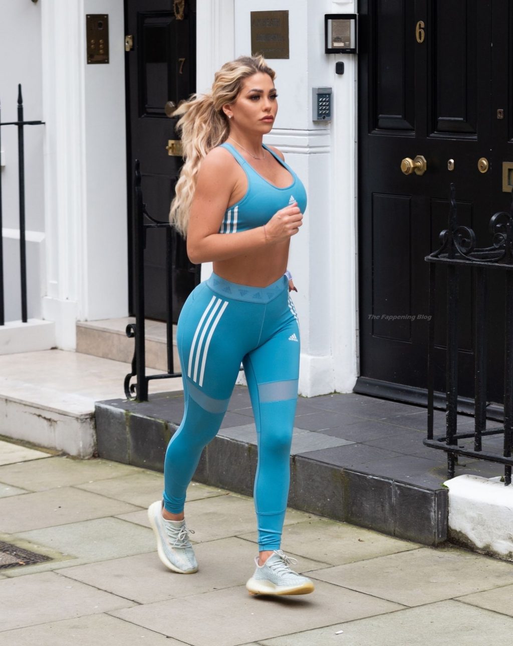 Bianca Gascoigne is Seen Out for an Early Run in London (16 Photos)