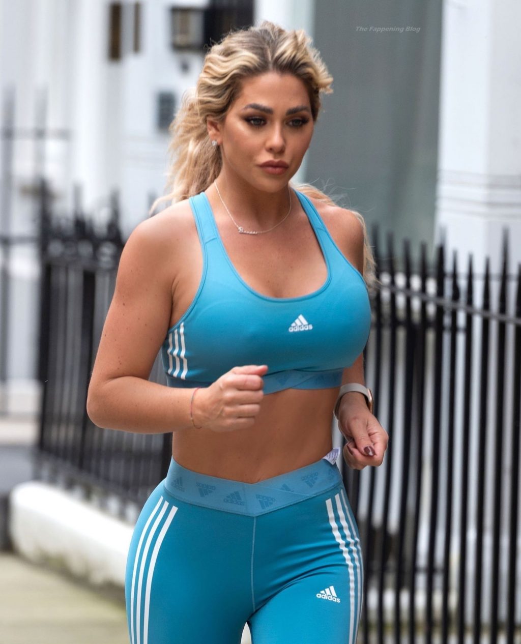 Bianca Gascoigne is Seen Out for an Early Run in London (16 Photos)