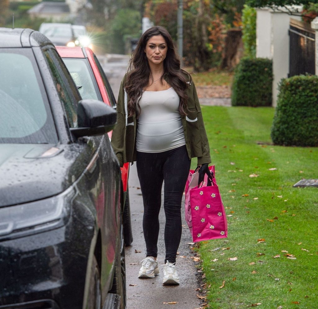 Casey Batchelor is Seen Heading to Her Local Shops in Hertfordshire (27 Photos)