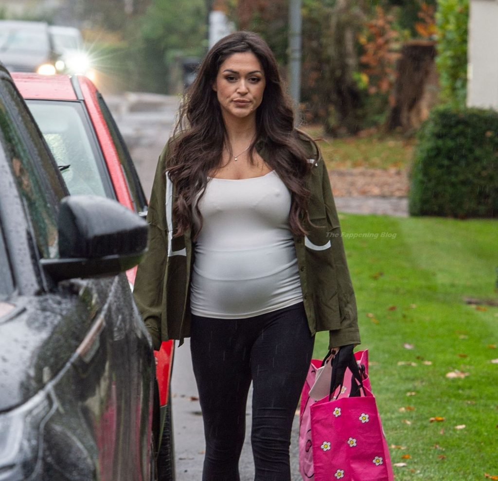 Casey Batchelor is Seen Heading to Her Local Shops in Hertfordshire (27 Photos)
