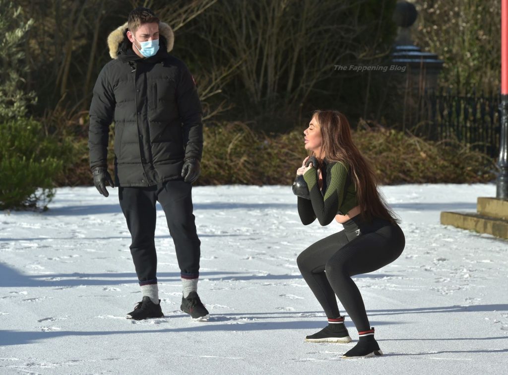 Chloe Ferry Trains Out in the Snow and Works Up a Sweat with Her Personal Trainer (33 Photos)