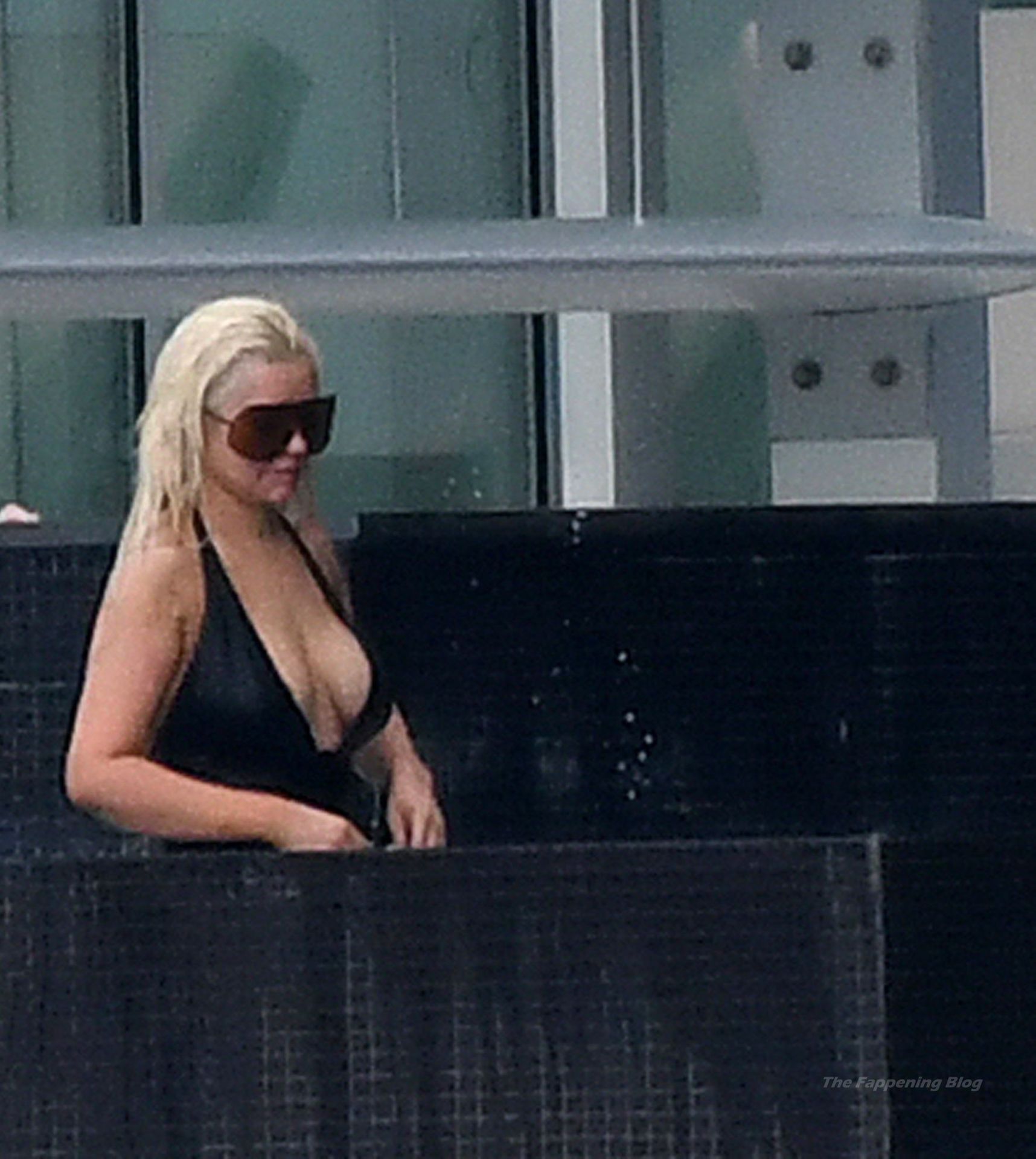 Christina Aguilera Takes a Dip in the pool Between Recording Sessions in Mi...