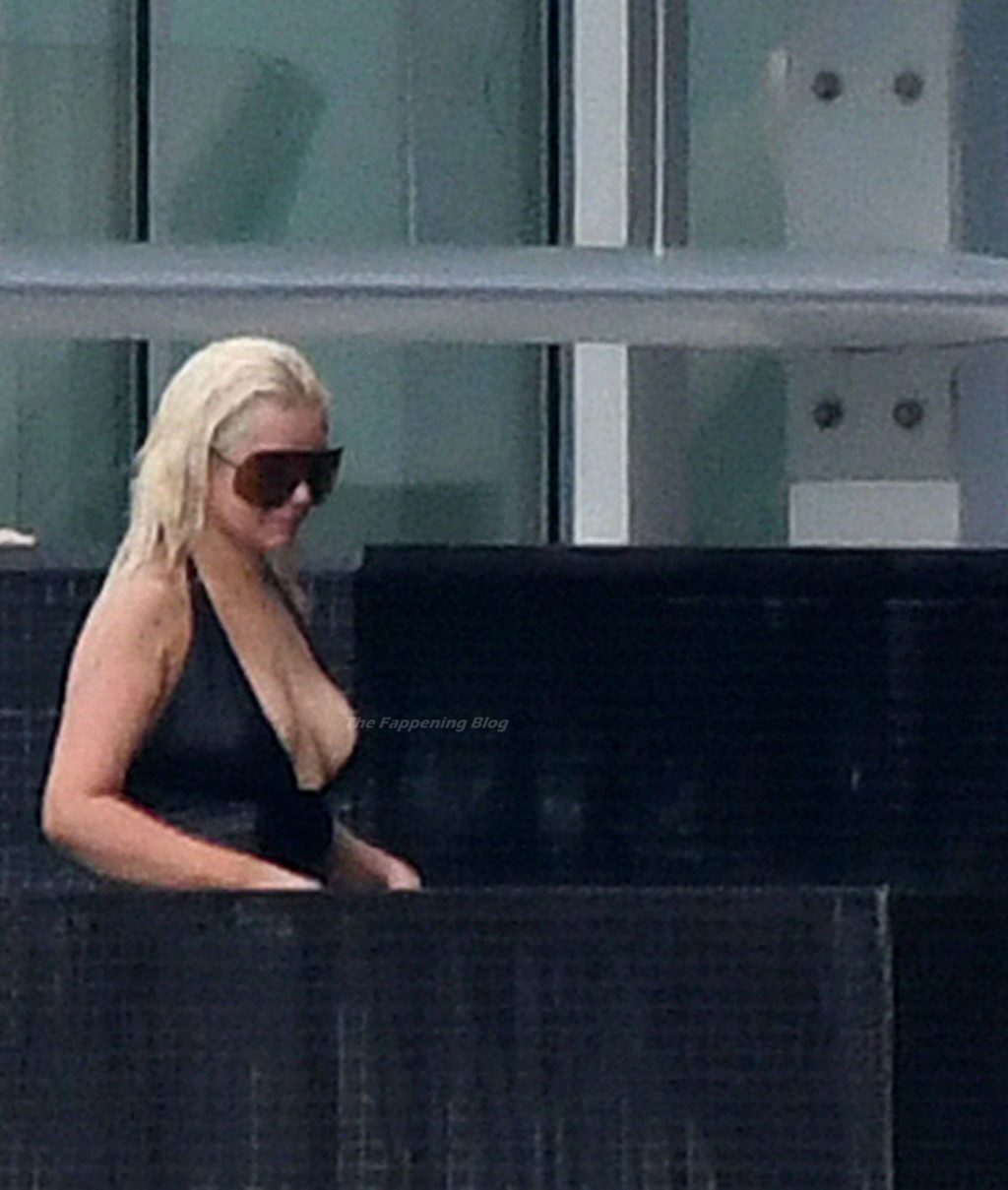 Christina Aguilera Takes a Dip in the pool Between Recording Sessions in Miami (86 Photos)