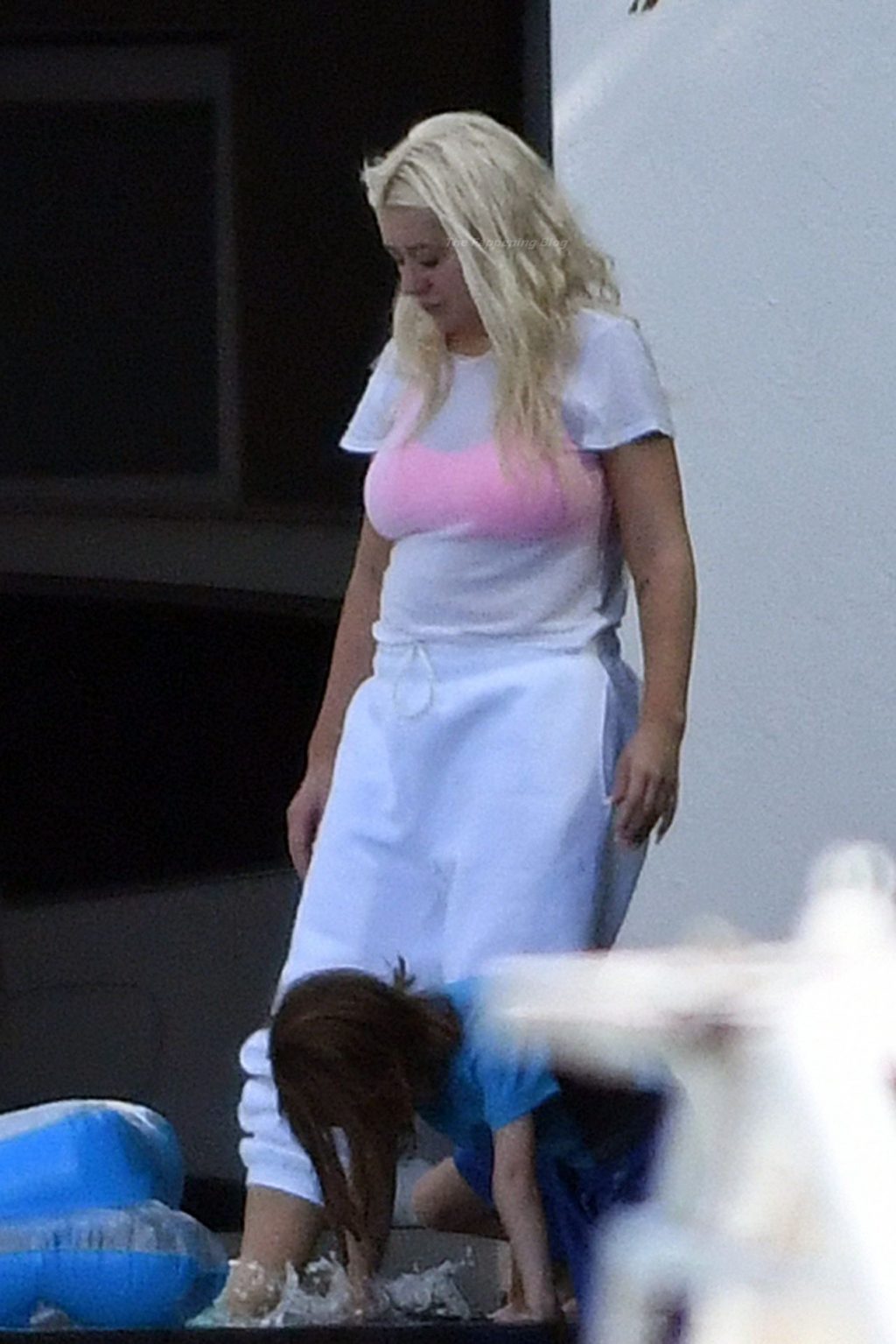 Christina Aguilera Takes a Dip in the pool Between Recording Sessions in Miami (86 Photos)