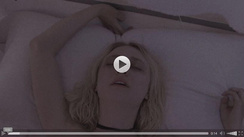 Dakota Fanning Nude &amp; Sexy (34 Photos and Hot Videos)