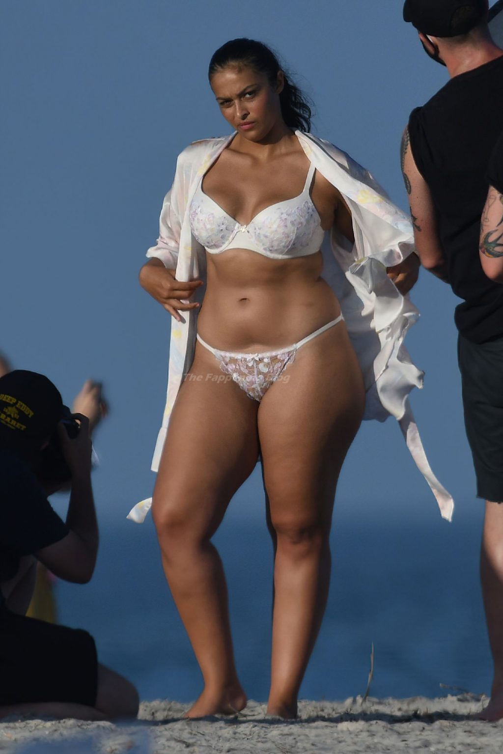 Devyn Garcia Poses in Lingerie During a Victoria’s Secret Photoshoot on the Beach in Miami (37 Photos)